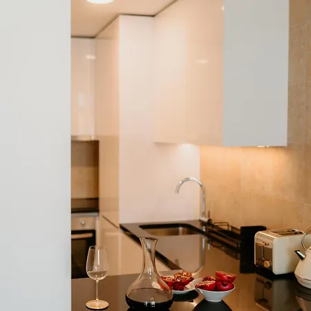 Appartamento Mary Pink - No Rc C - Amazing Two-bedroom Lisbona